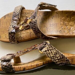 Vionic Snakeskin Leather Embellished Sandals Brown 5